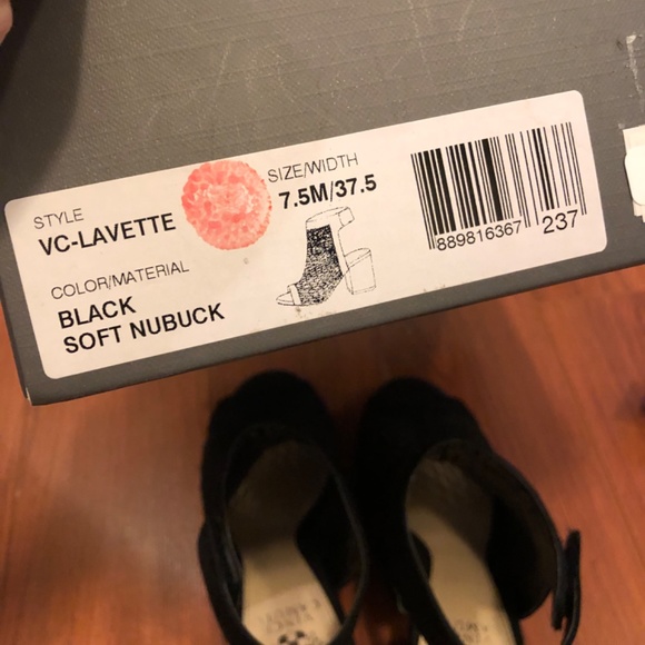 Vince Camuto black heels - Picture 4 of 5